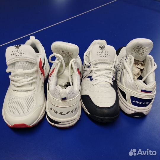 Кроссовки форвард