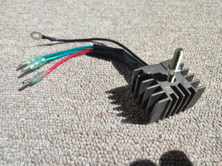 Регулятор напряжения для лодочного мотора Yamaha