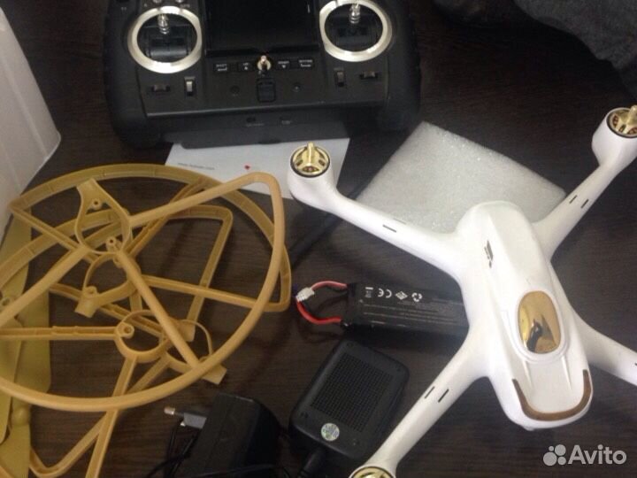 Квадрокоптер Hubsan 501