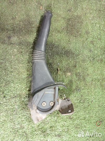 Ручник Рено Логан 2011