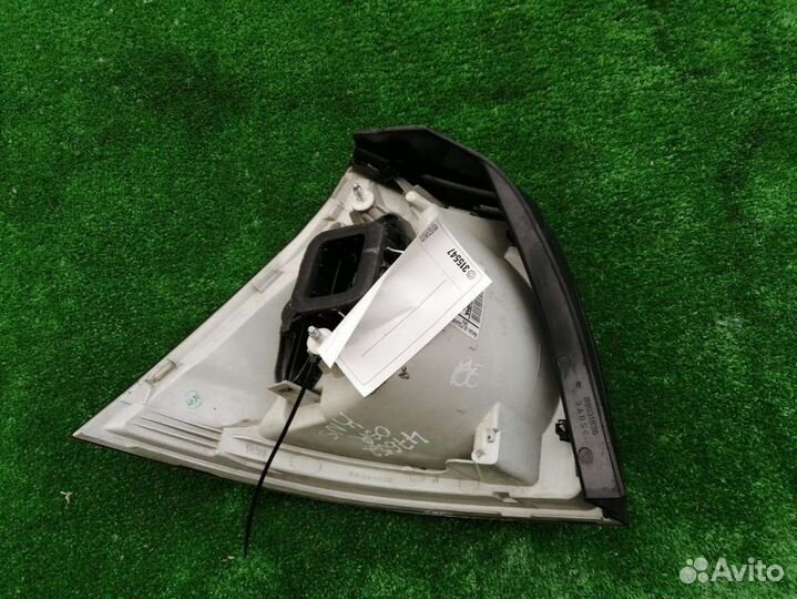 Фонарь задний правый 1K6945096Q Volkswagen Golf 5 0