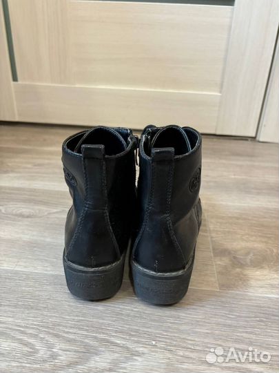 Ботинки для девочки
