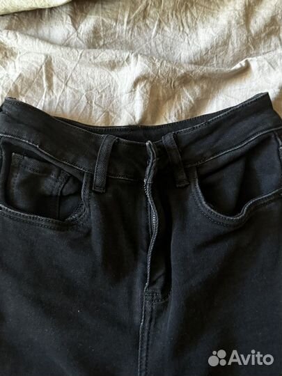 Джинсы черные широкие XS