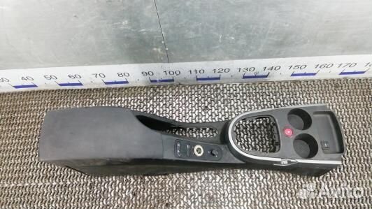 Подлокотник центральный seat altea 1 (4BR12IX01)