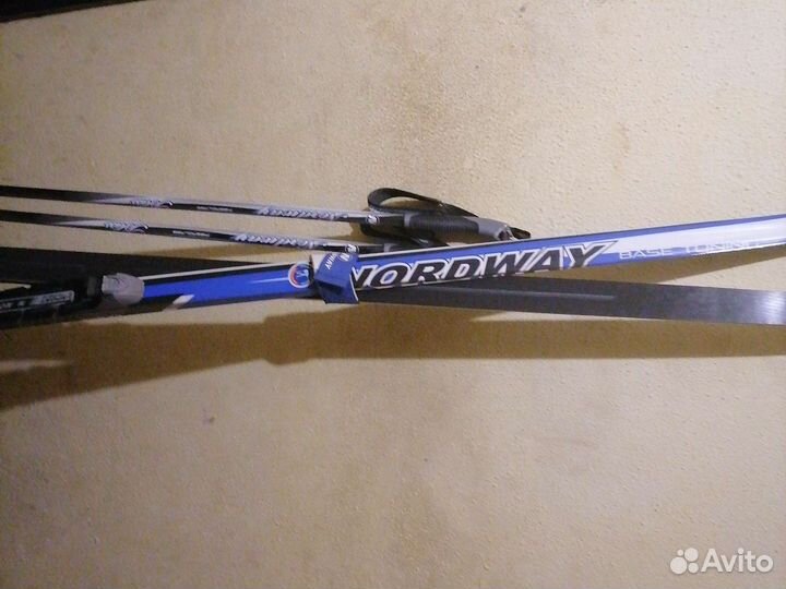 Беговые лыжи