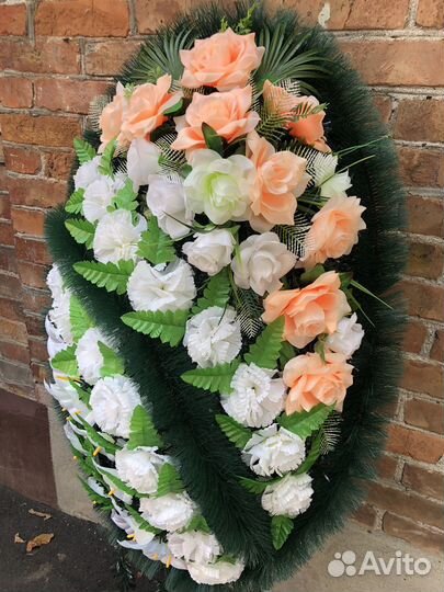 Ритуальные венки и корзины