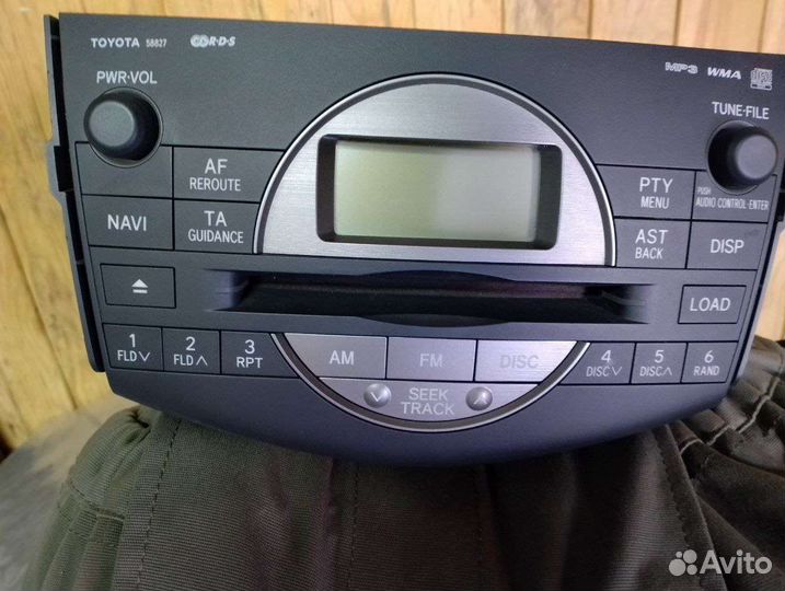 Магнитола на toyota rav4