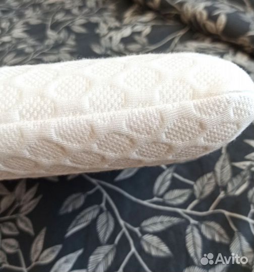 Новая подушка ортопедическая от 3 лет 50х30