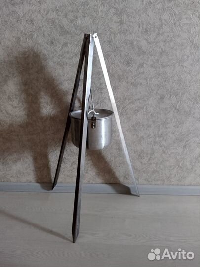 Тренога котелок