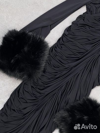 Мини платье с перьями Mugler, р-ры 42-44-46