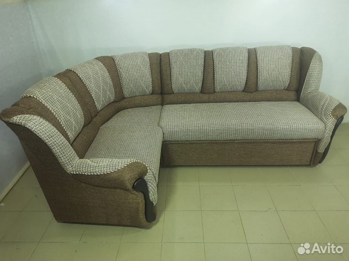 Угловой диван