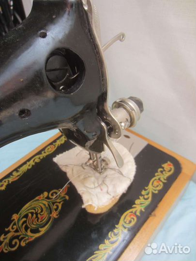 Швейная машина Подольск ручная