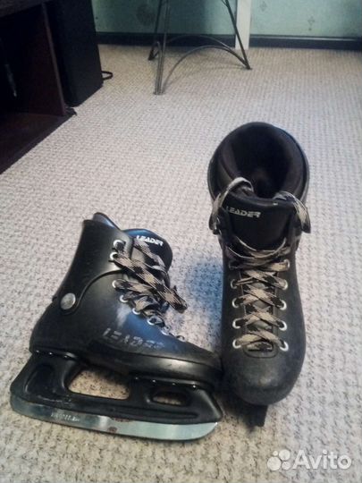 Коньки хоккейные