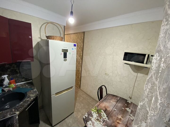 3-к. квартира, 60 м², 3/5 эт.