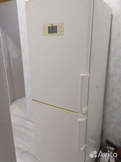 Холодильник бу LG