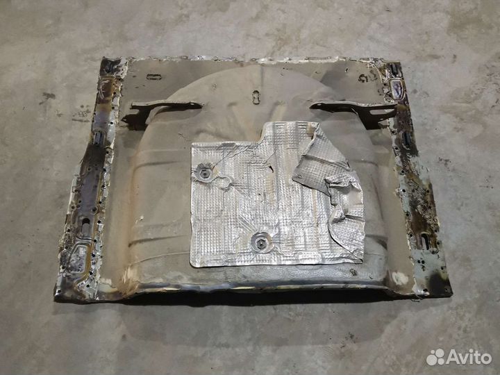 Пол багажника Renault Duster