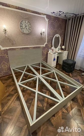 Парящие кровати в наличии