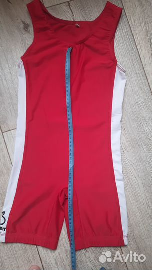 Футбольные бутсы, борцовки, и борцовское трико