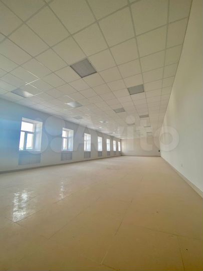 Офисное помещение в центре, 142 м²