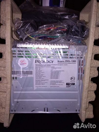 Автомобильный мультимедийный центр