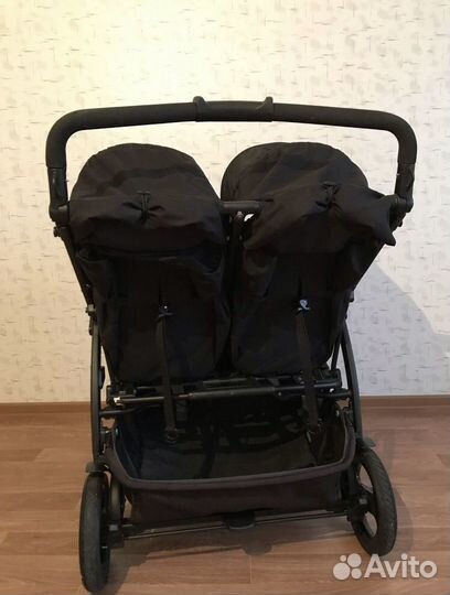 Коляска прогулочная для двойни и погодок