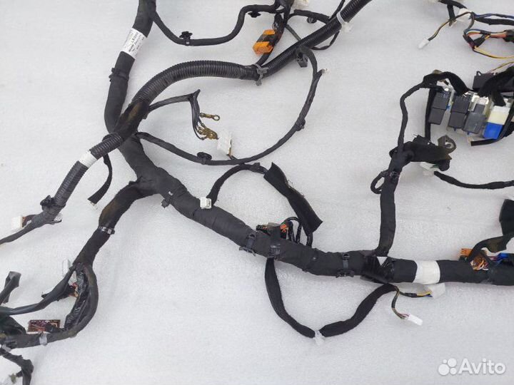 Б/У Б/У Проводка под торпедо Все разъемы целые