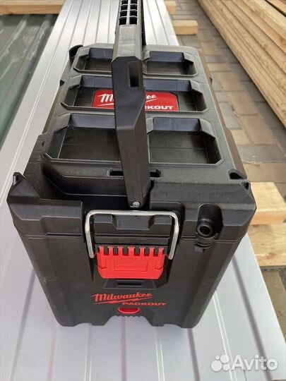 Milwaukee packout Dewalt DCB1106 Bosch
