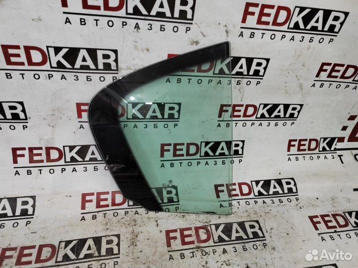 Форточка двери задняя правая Volkswagen Passat B7