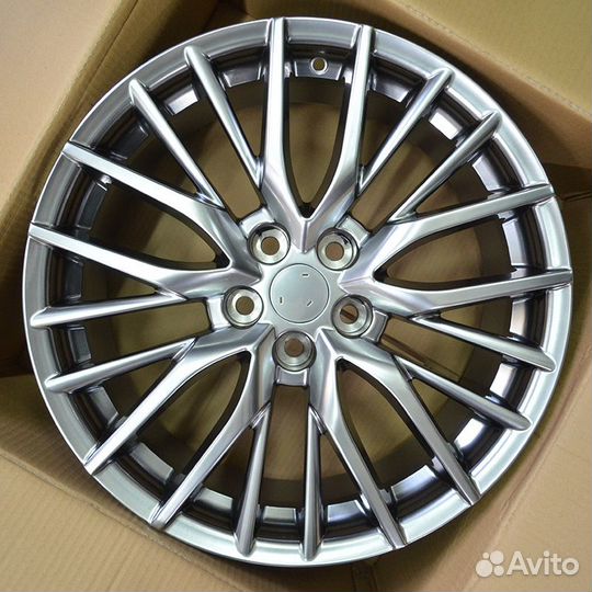 Диск литой Replica 0133 R18 5*114.3