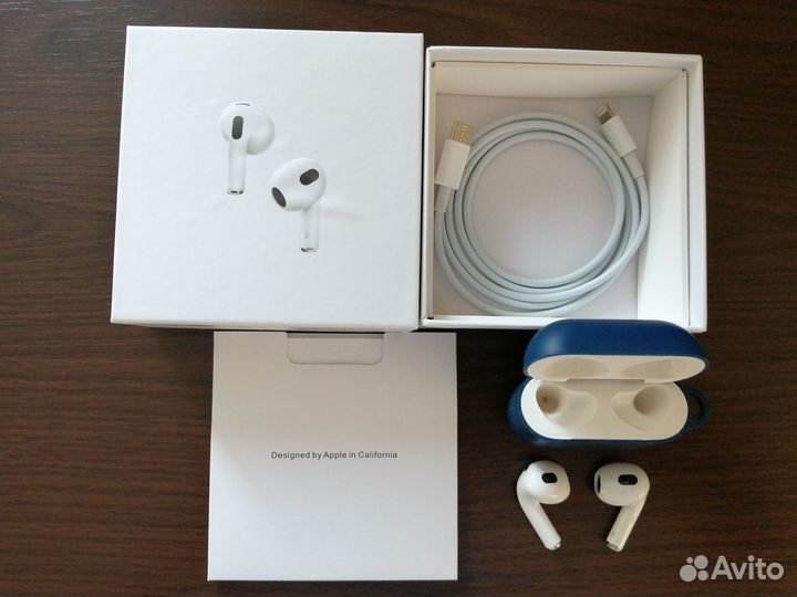Наушники эйрподс3 (реплика) в чехле, с з/у