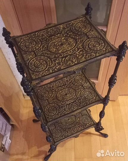 Этажерка металлическая