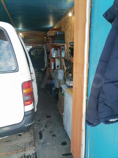 Гараж, > 30 м²