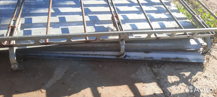 Багажник на крышу 2104