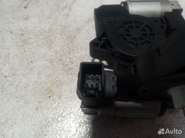 Моторчик стеклоподъемника Mazda 6 GG 2005