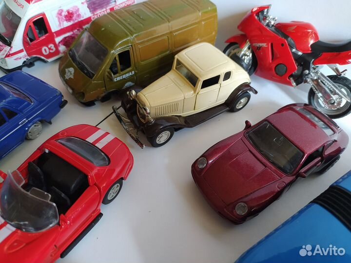 Модели машин пакетом 16 штук