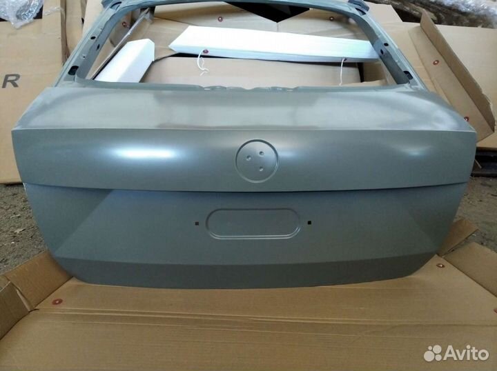 Крышка багажника Skoda Rapid 1 2012 - 2020