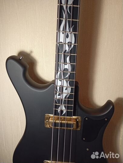 Кастомная бас гитара, Новая