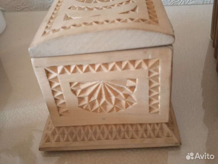 Шкатулка, ваза