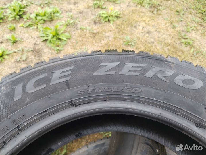 Pirelli Ice Zero 215/65 R17 103T