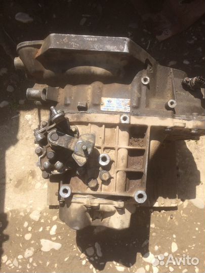 Коробка на Чери Фора