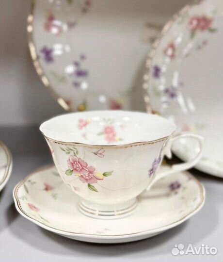 Набор столовой посуды на 6 персон