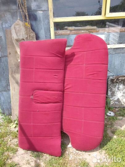 Задние сиденья красные ваз 2106
