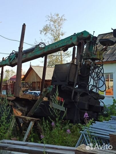 Лесовоз (сортиментовоз) КрАЗ 6233М6 с КМУ Атлант, 2007