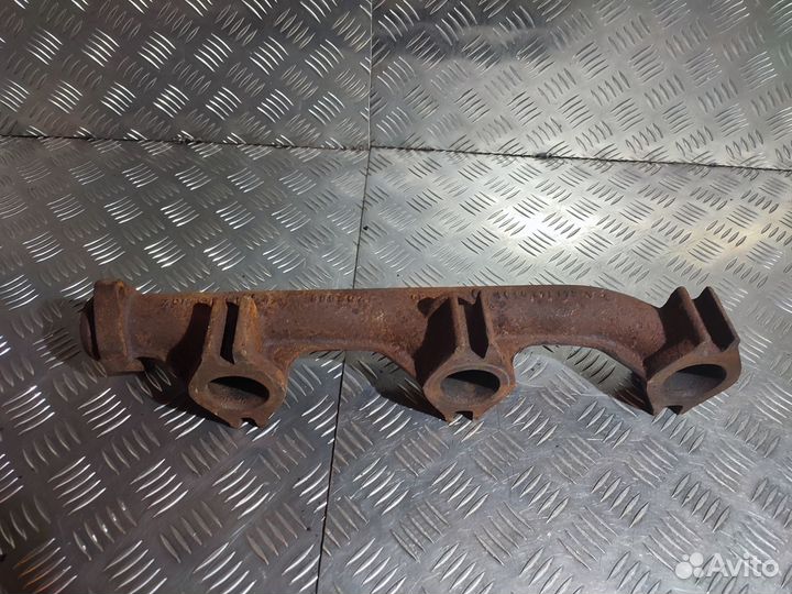 Выпускной коллектор (часть) Mercedes-Benz A5411420