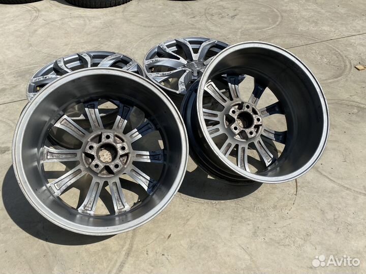 Диски R18/8J; 5x112; ET39; цо66.5 audi