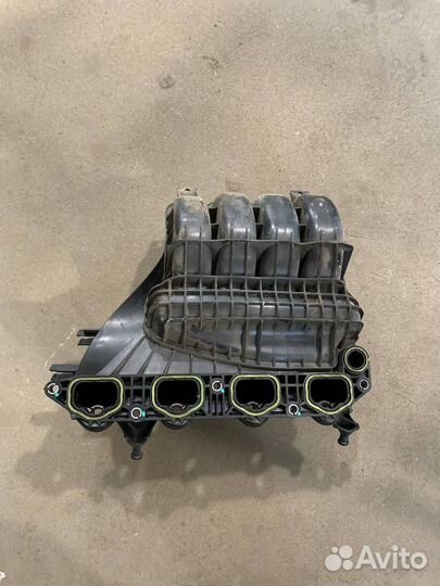 Впускной коллектор поло