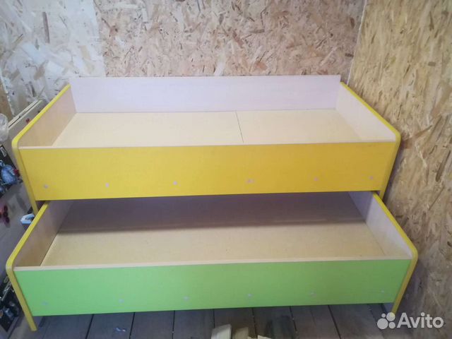 Продам двойную детскую кровать