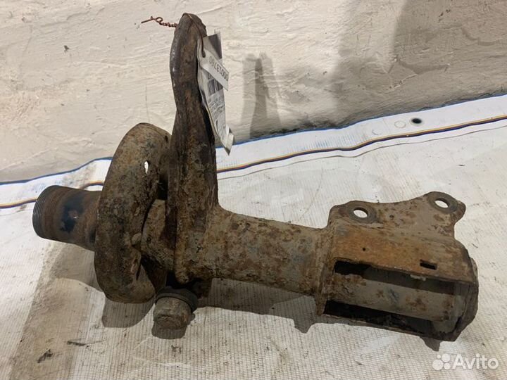 Кулак поворотный передний левый Audi Audi 80/90