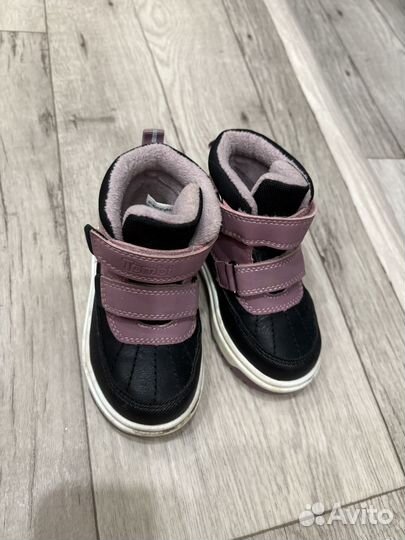 Ботинки демисезонные для девочки 22