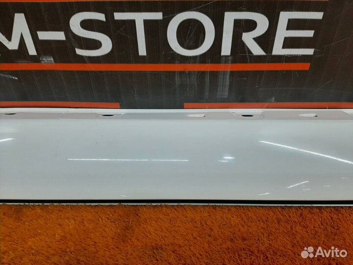 Накладка на порог левая Mercedes-Benz C-Class W203